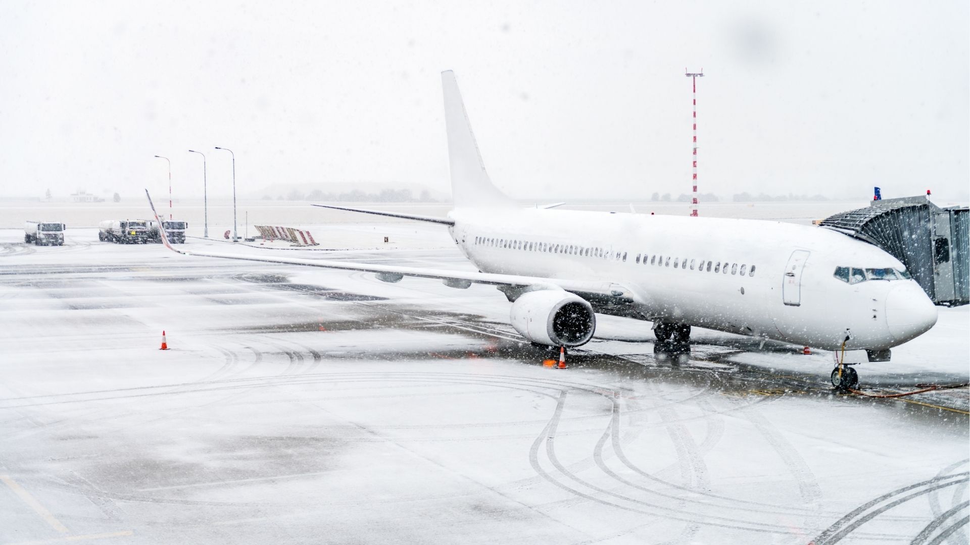 Sneeuwproblemen Schiphol zorgt voor veel annuleringen