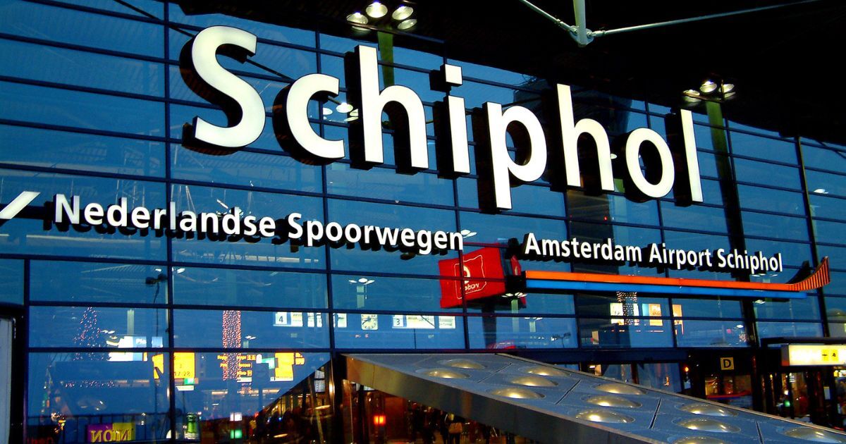 Staking douane op Schiphol leidt tot extra wachttijden, geen recht op compensatie