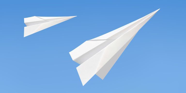 Vliegtuigje vouwen van A4-papier