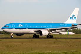KLM vliegtuig op de landingsbaan