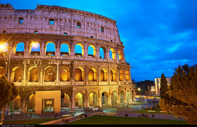 Colosseum in Rome in de avond