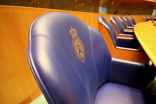 Stoelen in de Tweede Kamer