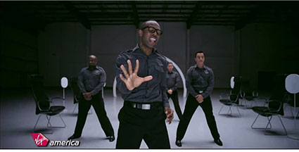 Virgin America heeft hun veiligheidsinstructies verstopt in een swingende music video.