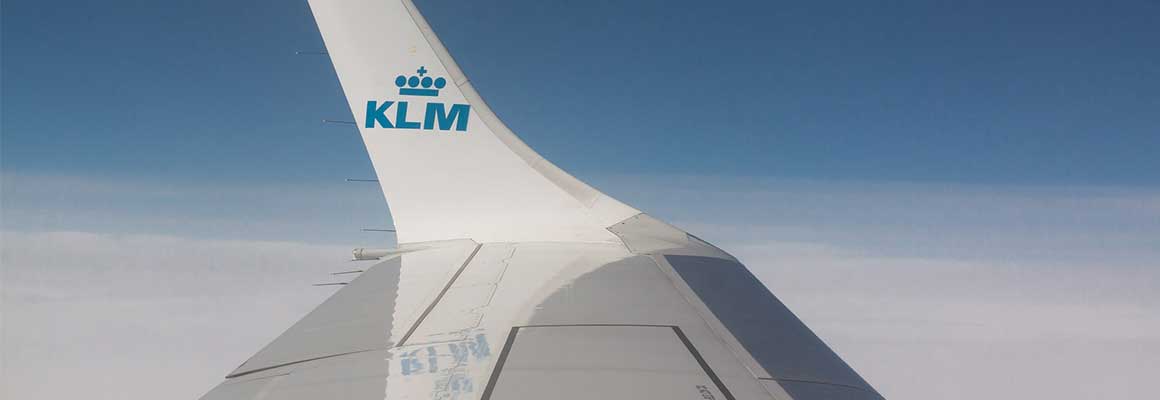 Vleugel van KLM vliegtuig