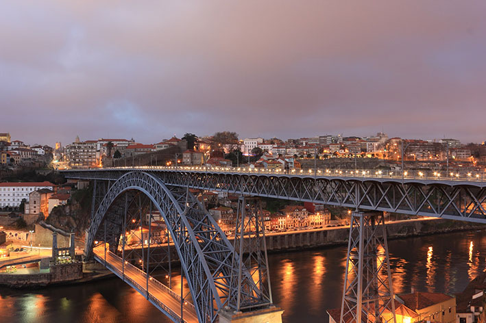 Porto Portugal in de avond