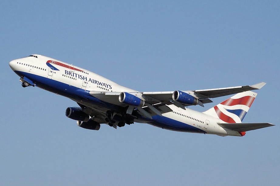 British Airways vliegtuig in de lucht