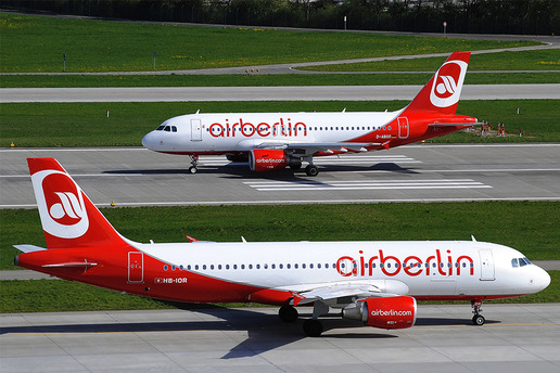 airberlin vliegtuigen op landingsbaan