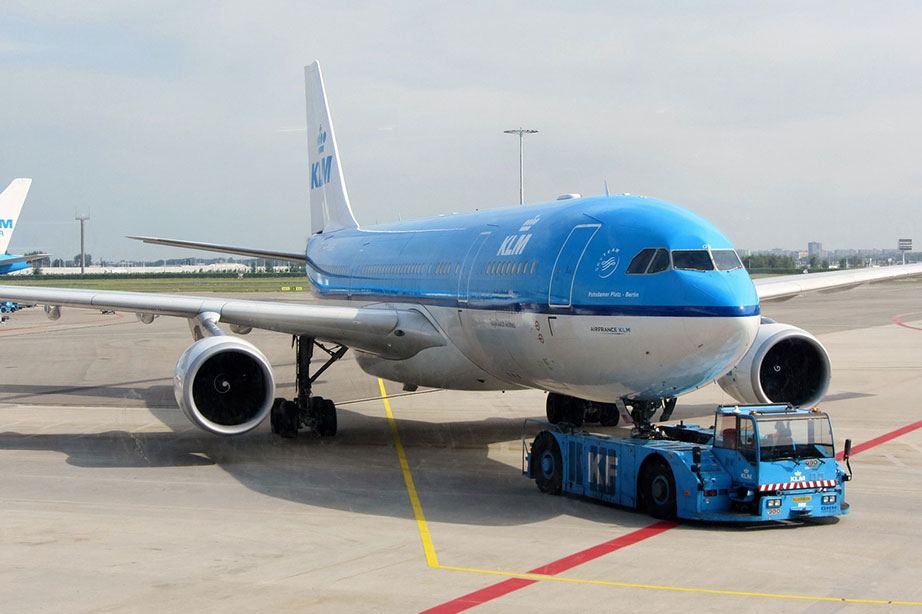 klm vliegtuig op schiphol