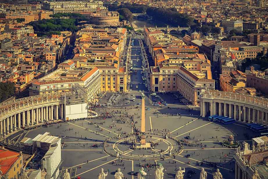 Plein Piazza Popolo in Rome