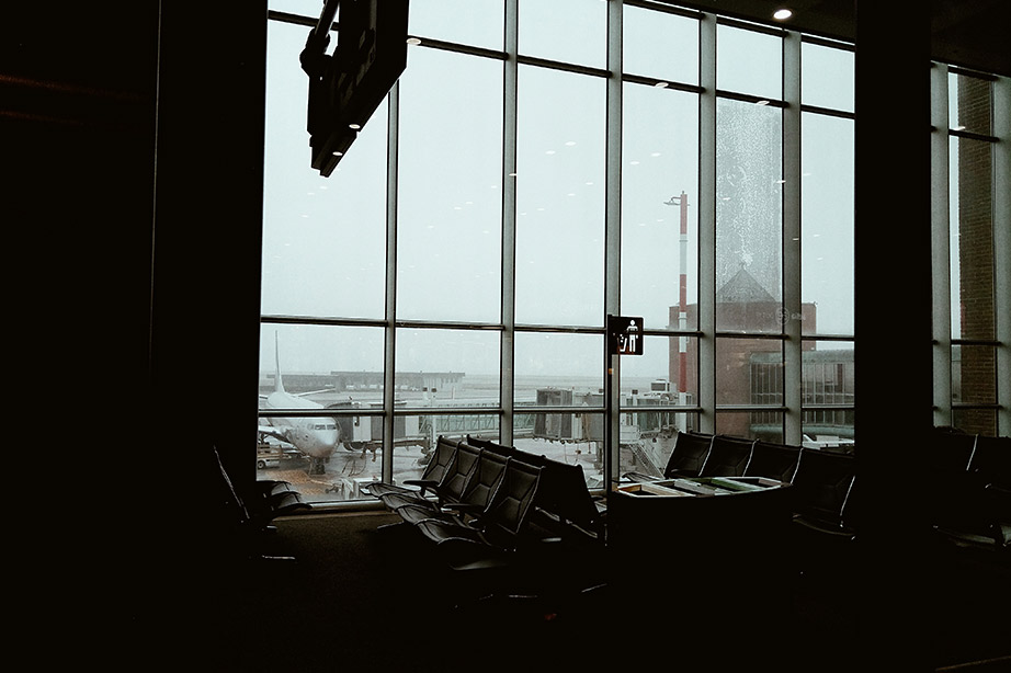 Een grauwe sfeer op de luchthaven van Venetie