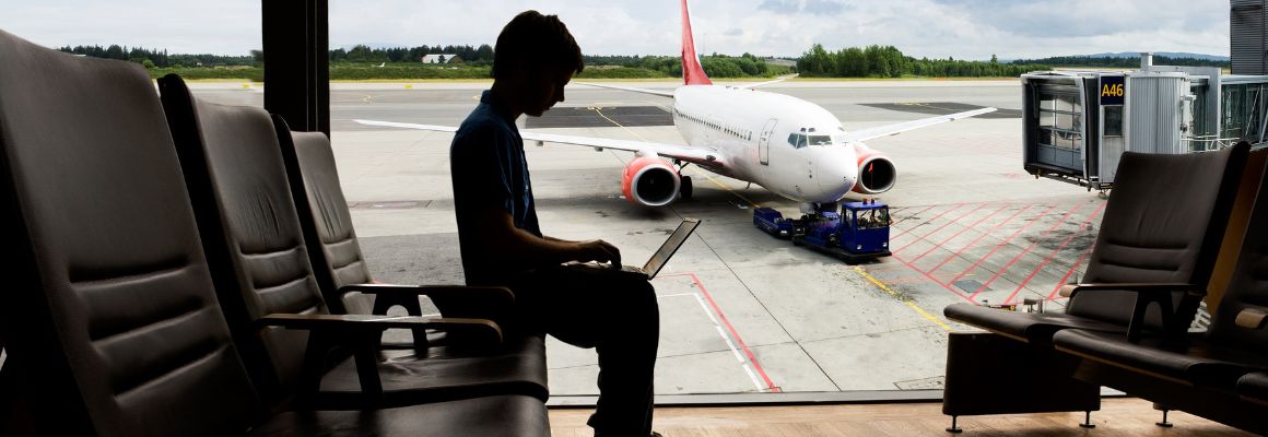 wachten op vertraagde vlucht