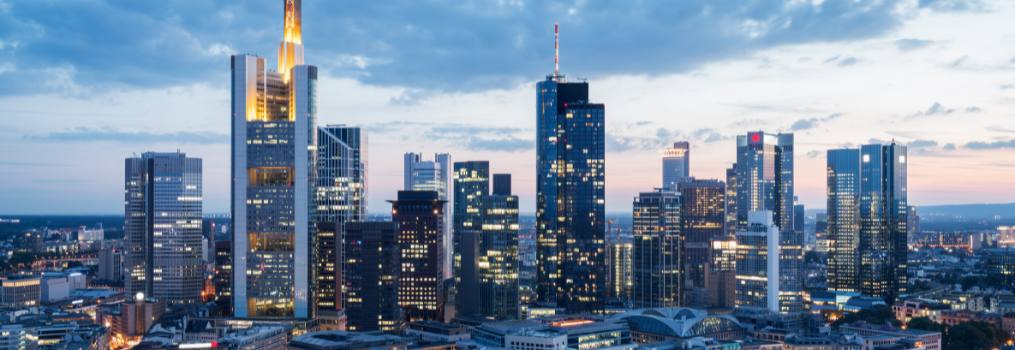 skyline of frankfurt by night