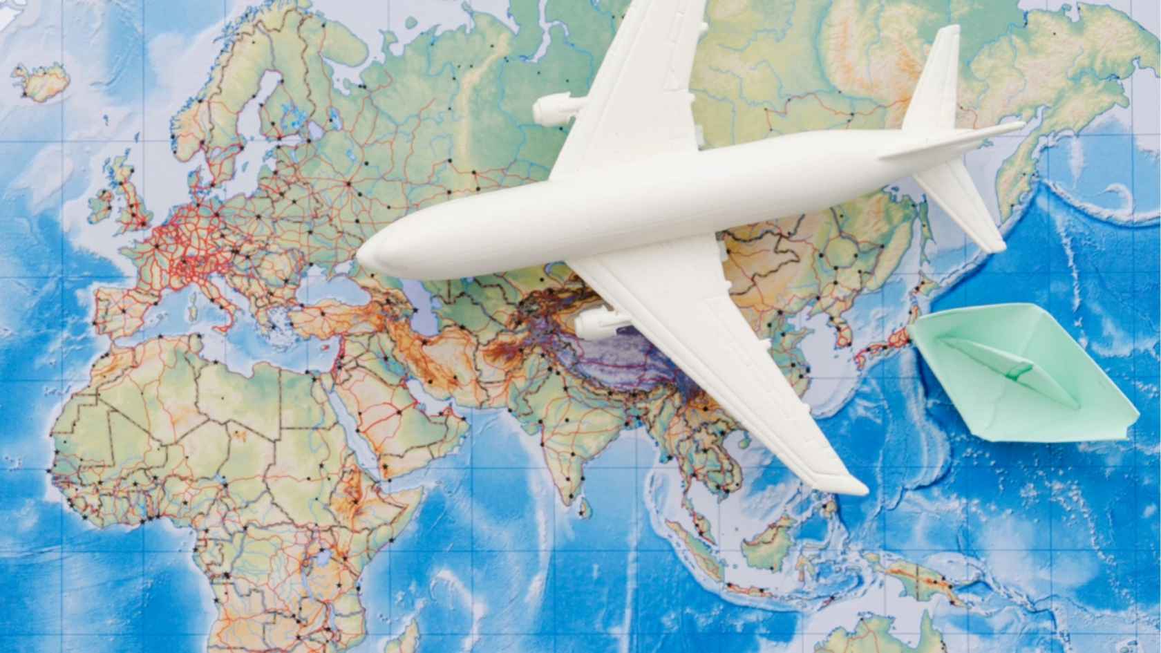 landkaart met vliegtuig
