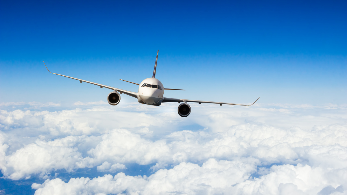 Vliegtuig in de lucht